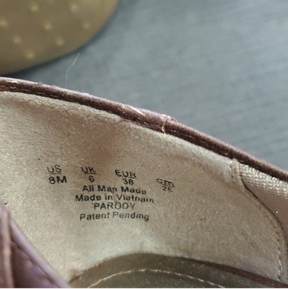 Life Stride soft system brown buckle heels sz8M - Picture 6 of 8